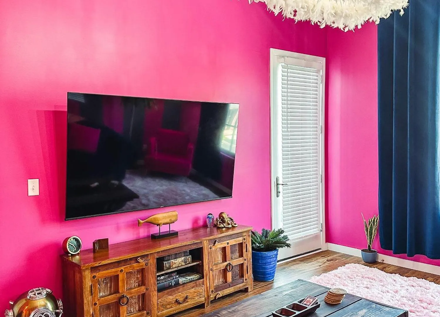 Holiday home Dolly'S Yacht Club - Cozy Retreat Near Broadway Villa Nashville United States