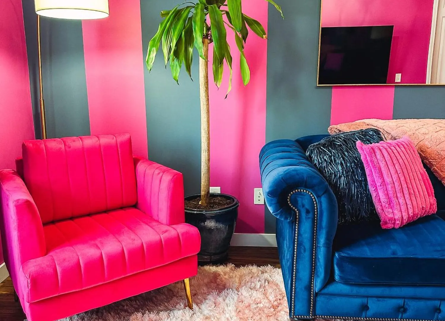 Holiday home Dolly'S Yacht Club - Cozy Retreat Near Broadway Villa Nashville
